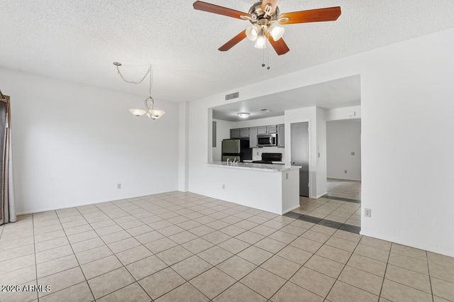 4114 E UNION HILLS Drive 1004, Phoenix, AZ 85050