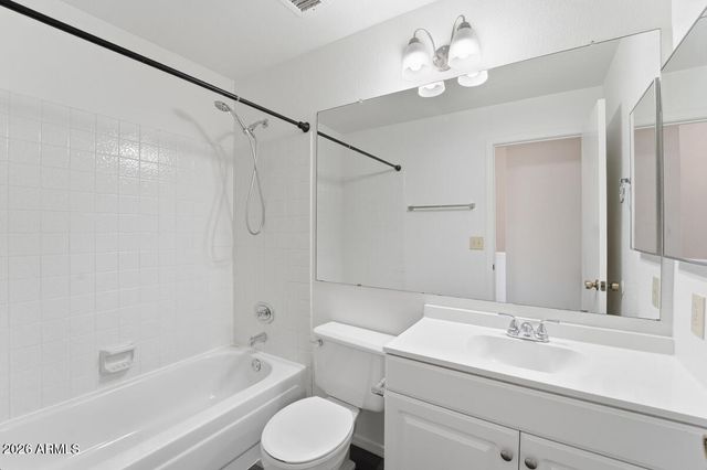 4114 E UNION HILLS Drive 1004, Phoenix, AZ 85050