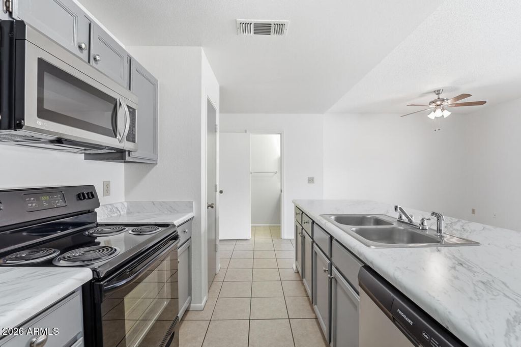 4114 E UNION HILLS Drive 1004, Phoenix, AZ 85050 — photo 5
