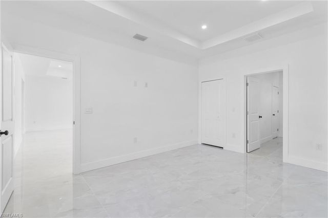 1109 Cumming ST E, Lehigh Acres, FL 33974