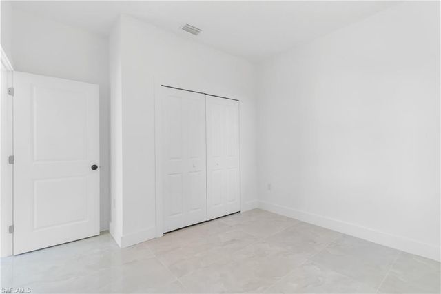 1109 Cumming ST E, Lehigh Acres, FL 33974