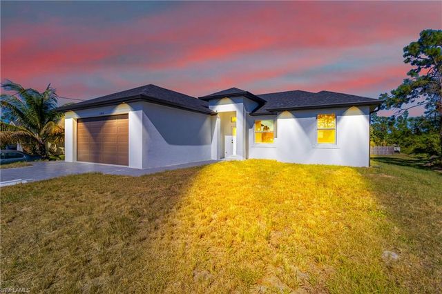 1109 Cumming ST E, Lehigh Acres, FL 33974