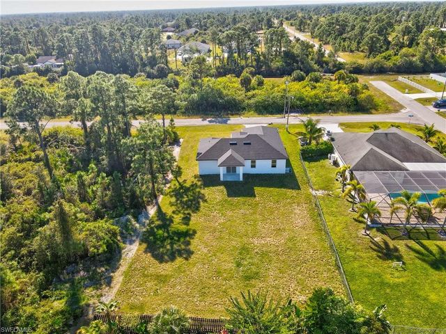 1109 Cumming ST E, Lehigh Acres, FL 33974