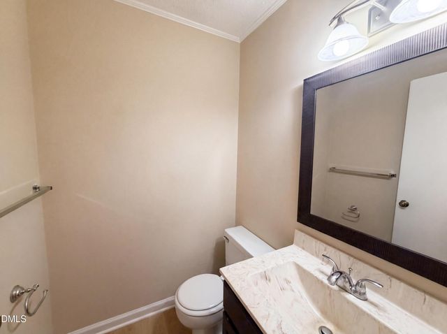 104 Arbuckle Lane, Cary, NC 27511