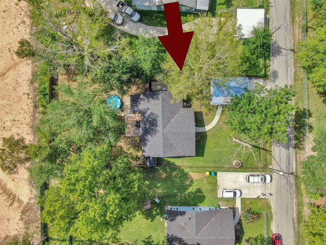 216 S Magnolia Drive, Conroe, TX 77301