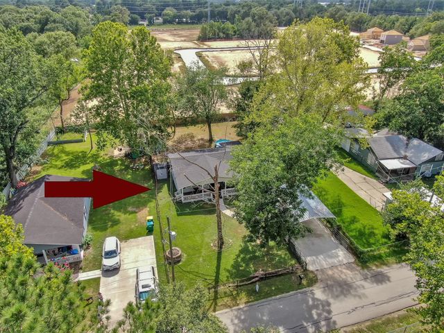 216 S Magnolia Drive, Conroe, TX 77301