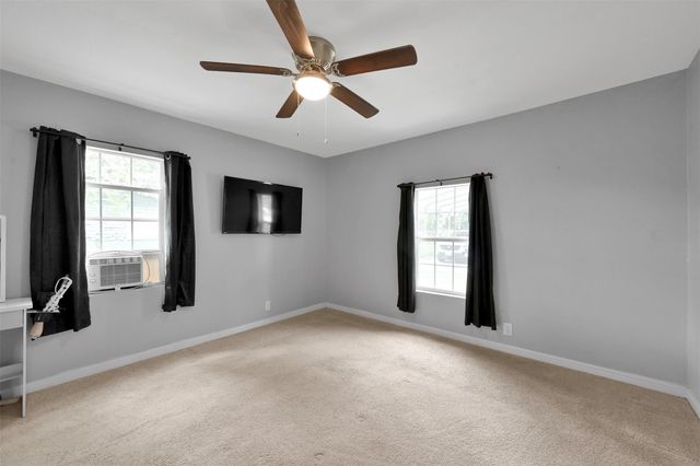 216 S Magnolia Drive, Conroe, TX 77301