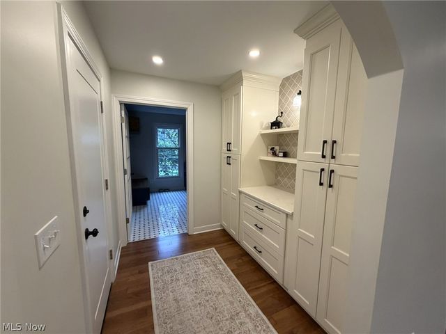 6636 Olde Stone Circle NE, Canton, OH 44721