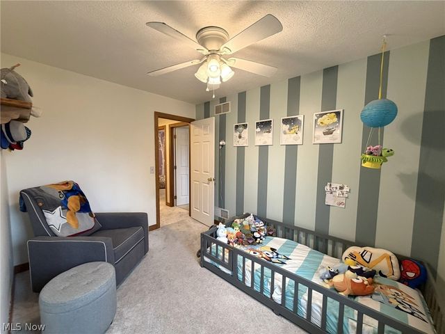 6636 Olde Stone Circle NE, Canton, OH 44721