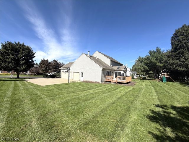 6636 Olde Stone Circle NE, Canton, OH 44721