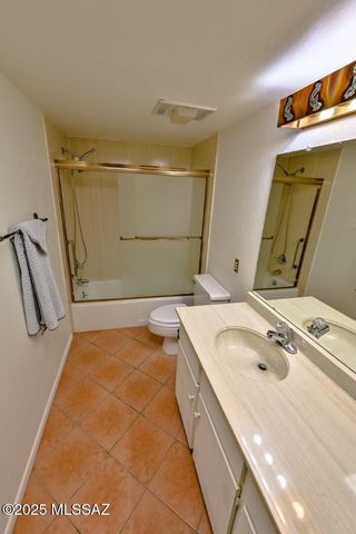 934 N Abrego Drive, Green Valley, AZ 85614