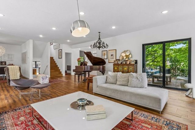 1955 Drew Avenue S, Minneapolis, MN 55416
