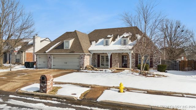 9001 N 137th East Avenue, Owasso, OK 74055