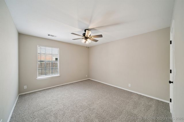 9001 N 137th East Avenue, Owasso, OK 74055