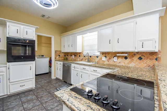 1814 Corral Drive, Houston, TX 77090