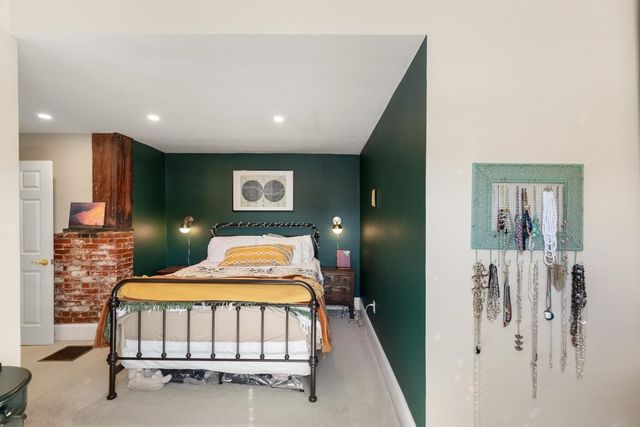 181 North St 213, Salem, MA 01970