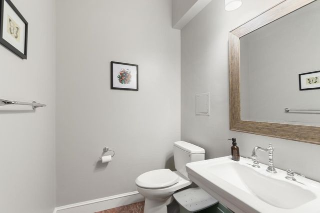 181 North St 213, Salem, MA 01970