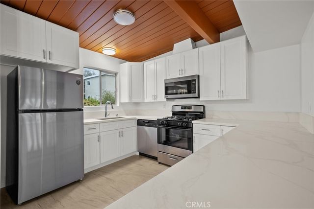 2159 La Canada Crest Drive 4, La Canada Flintridge, CA 91011