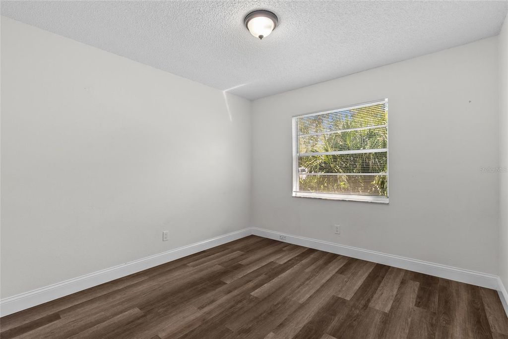 Image 20 of property listing at 4926 HAINES ROAD N, St Petersburg, FL 33714