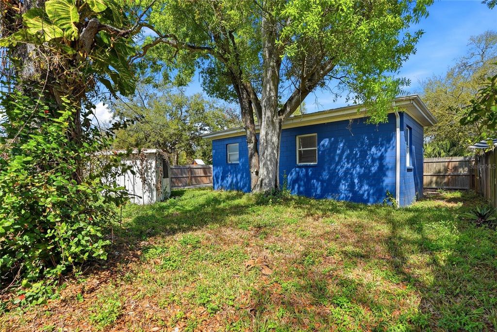 Image 29 of property listing at 4926 HAINES ROAD N, St Petersburg, FL 33714
