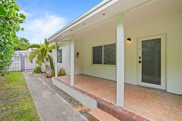 550 NE 68th St 550, Miami, FL 33138