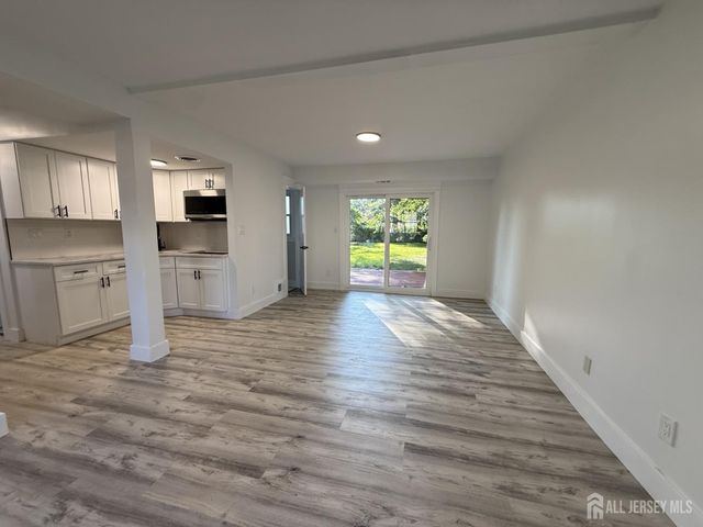 684 West Avenue, Sewaren, NJ 07077