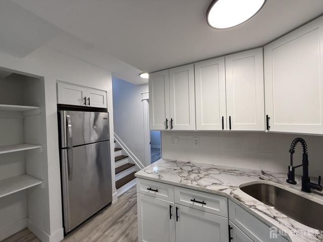 684 West Avenue, Sewaren, NJ 07077