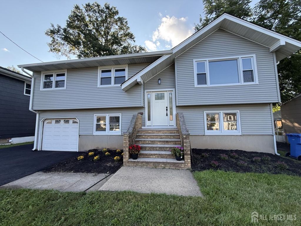 684 West Avenue, Sewaren, NJ 07077