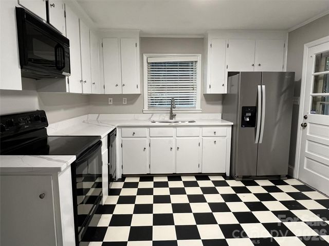4217 Winfield Drive, Charlotte, NC 28205