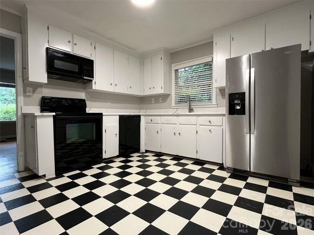 4217 Winfield Drive, Charlotte, NC 28205