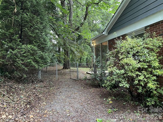 4217 Winfield Drive, Charlotte, NC 28205