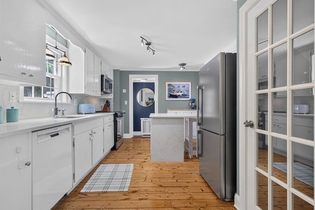 35 Craig Street, Milton, MA 02186