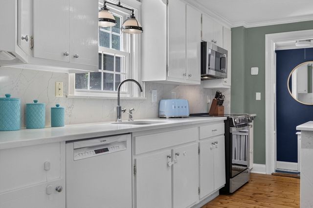 35 Craig Street, Milton, MA 02186