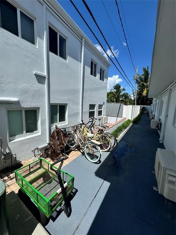 4228 N Ocean Drive 36, Lauderdale By The Sea, FL 33308