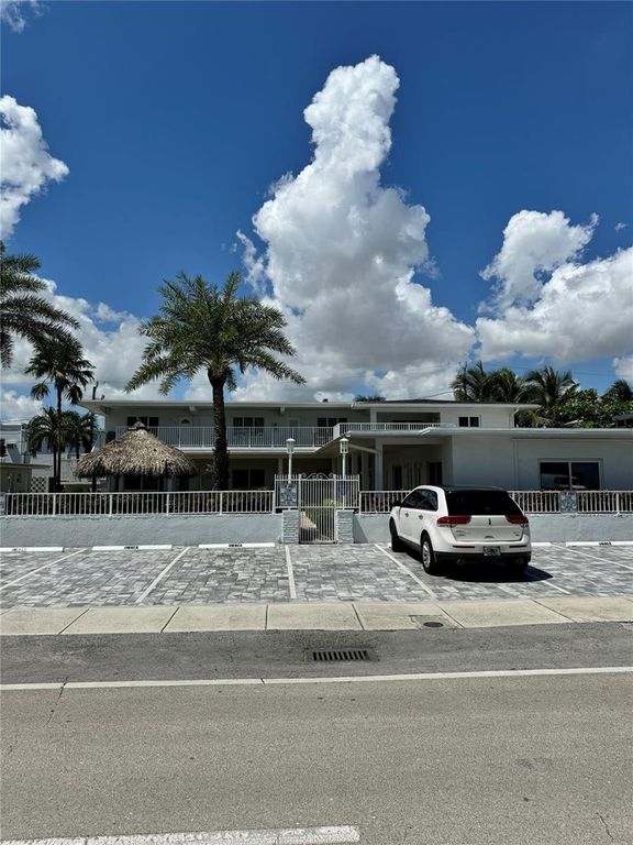 4228 N Ocean Drive 36, Lauderdale By The Sea, FL 33308