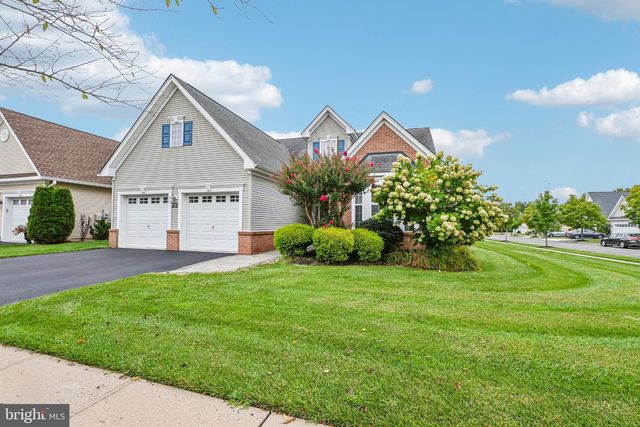 22 PORTOFINO DR, Hamilton, NJ 08691