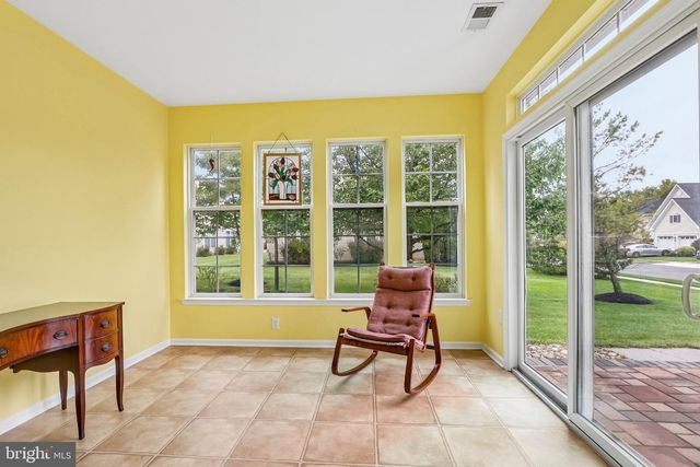 22 PORTOFINO DR, Hamilton, NJ 08691