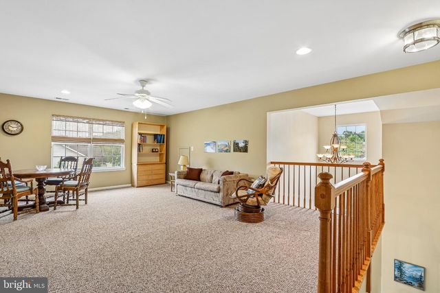 22 PORTOFINO DR, Hamilton, NJ 08691
