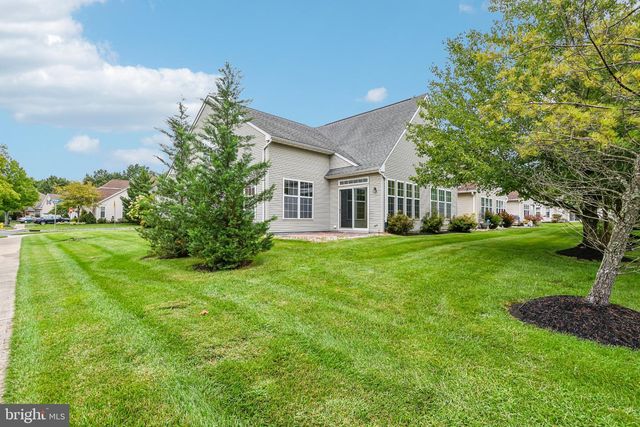 22 PORTOFINO DR, Hamilton, NJ 08691