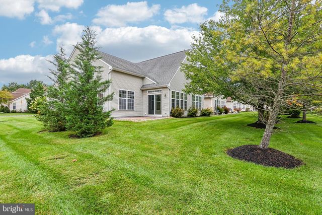22 PORTOFINO DR, Hamilton, NJ 08691