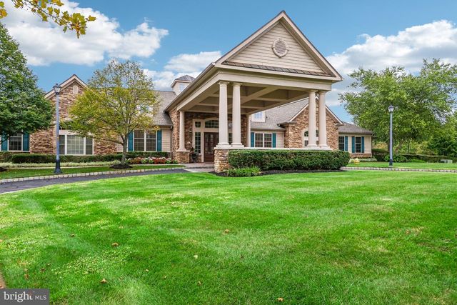 22 PORTOFINO DR, Hamilton, NJ 08691