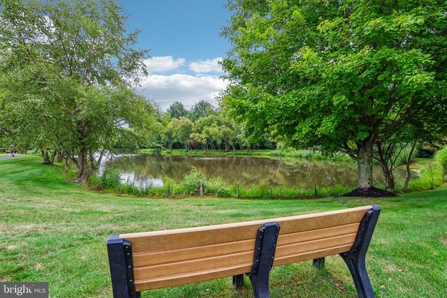22 PORTOFINO DR, Hamilton, NJ 08691