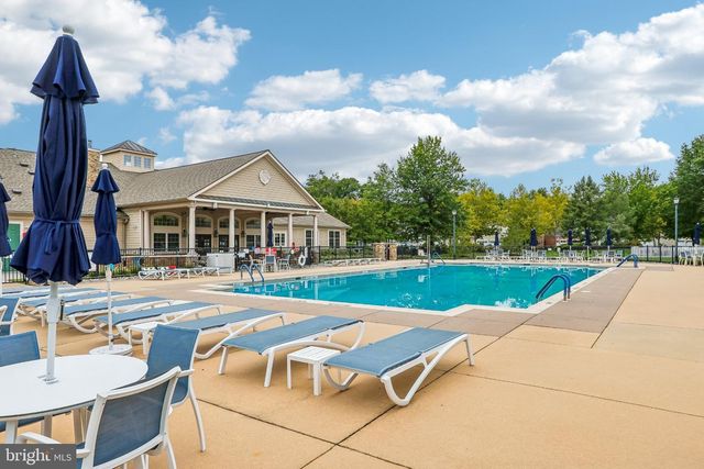 22 PORTOFINO DR, Hamilton, NJ 08691