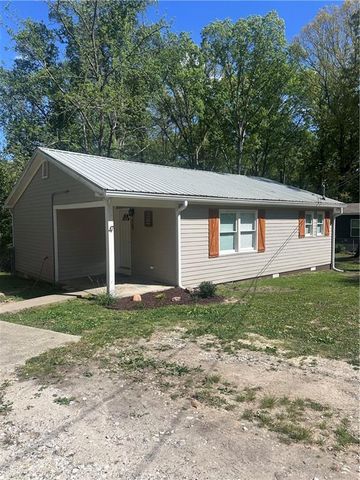 47 Lincoln Street, Jasper, GA 30143