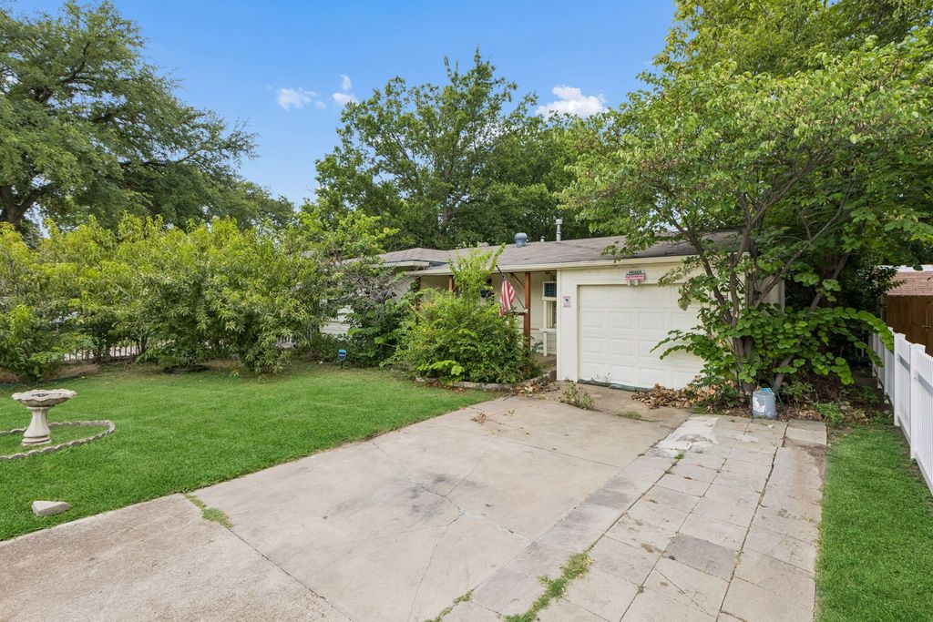 4330 Wabash Avenue, Fort Worth, TX 76133
