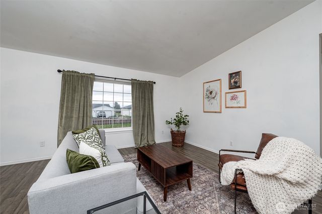 6185 Pacific Heights Drive, Ferndale, WA 98248