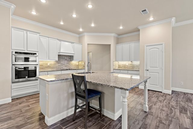 6911 Stetson Drive, Midland, TX 79705