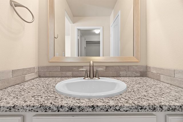 6911 Stetson Drive, Midland, TX 79705