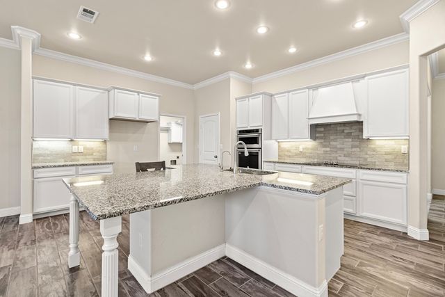 6911 Stetson Drive, Midland, TX 79705