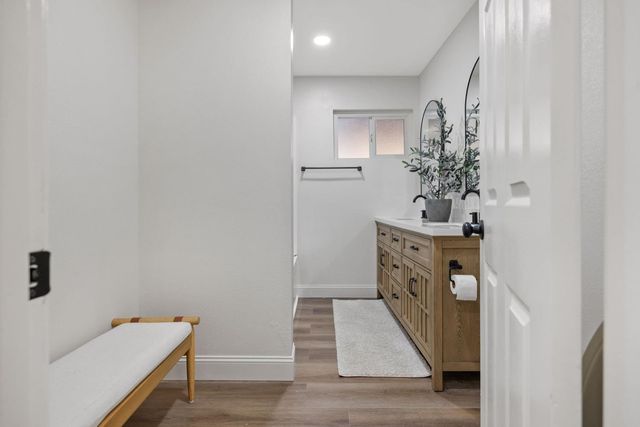 552 W Rialto Avenue, Clovis, CA 93612